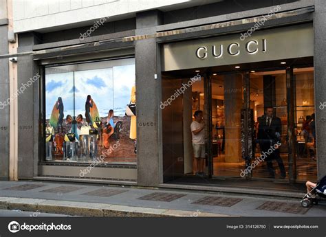 email boutique gucci montenapoleone|gucci store in milan.